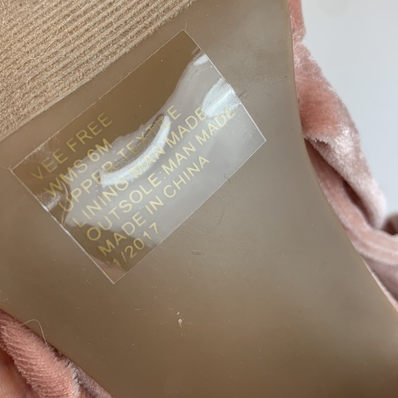 Kenneth Cole Reaction, velvet ankle tie sandals with silver mirrored block heels - Picture 7 of 8